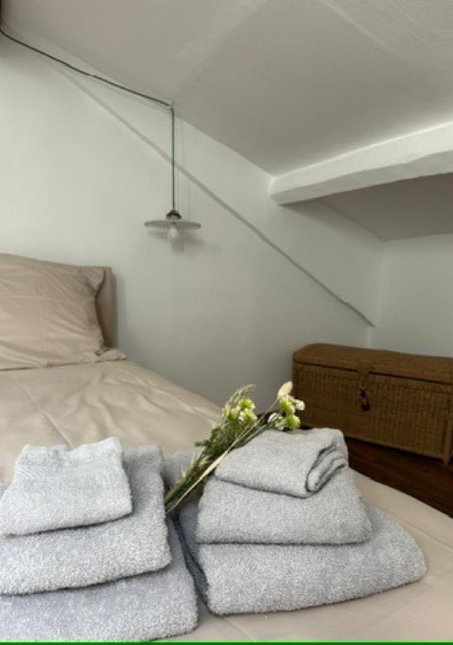 Le Fleuri - Reims - Wifi Gratuit - Quartier Calme Apartment Exterior photo